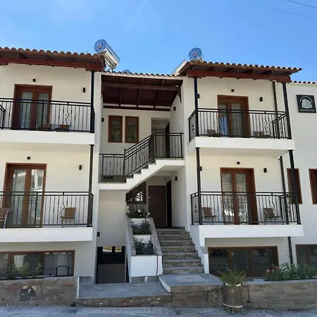 Thasosgoldenstay Family شقة